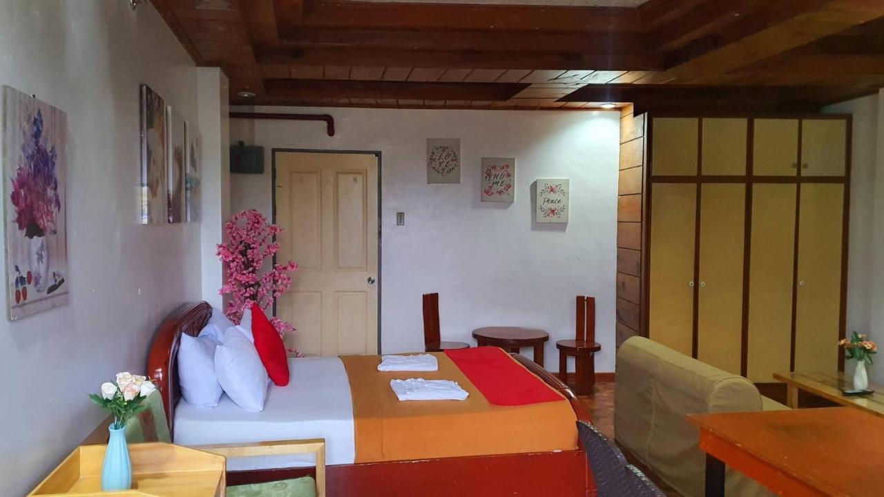 Twentyfour- Seven Transient House Bed & Breakfast Baguio City Exterior photo